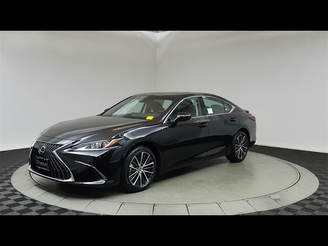 2025 Lexus ES 300h