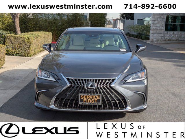 2025 Lexus ES 300h