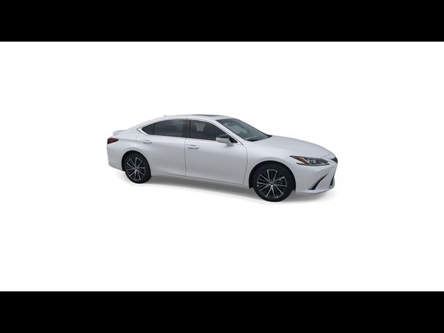 2025 Lexus ES 300h