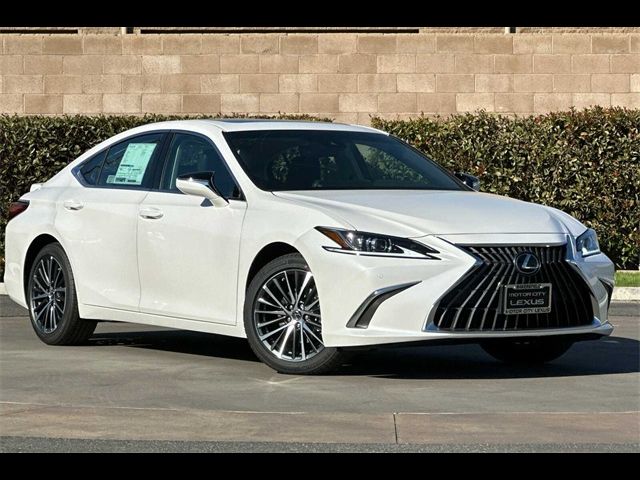 2025 Lexus ES 300h