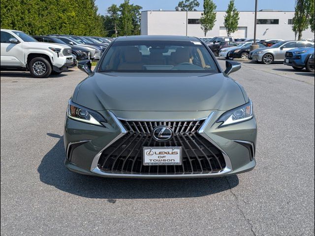 2025 Lexus ES 300h
