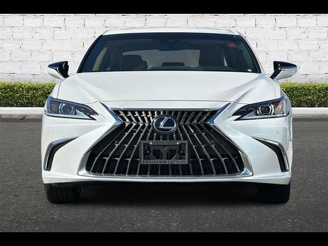 2025 Lexus ES 300h