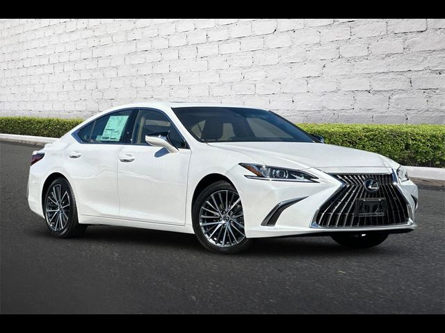 2025 Lexus ES 300h