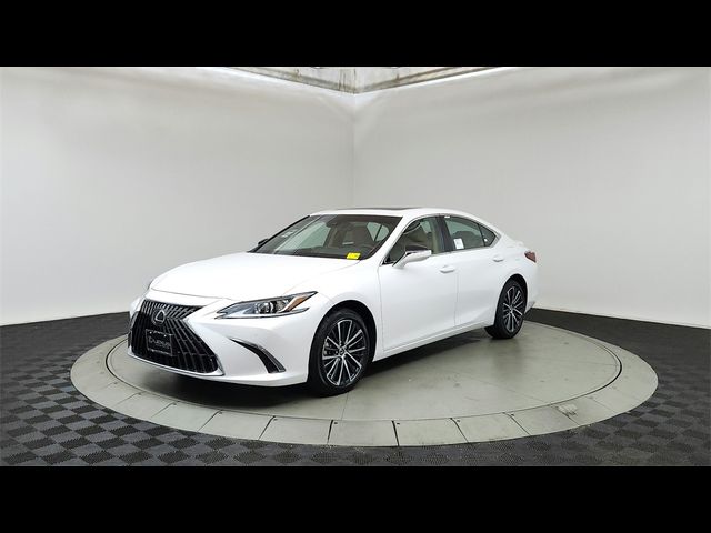 2025 Lexus ES 300h