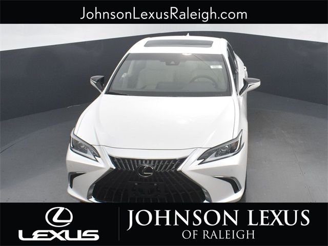 2025 Lexus ES 300h