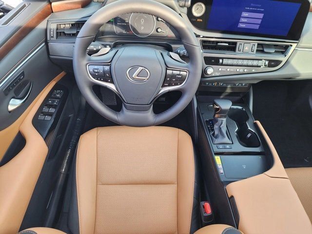 2025 Lexus ES 300h