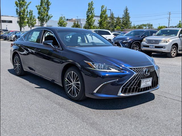 2025 Lexus ES 300h