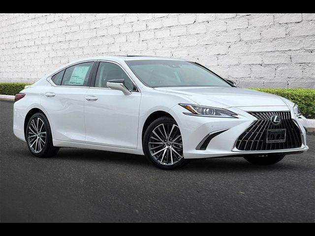 2025 Lexus ES 300h