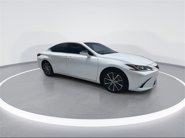 2025 Lexus ES 300h