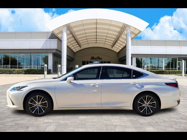 2025 Lexus ES 300h