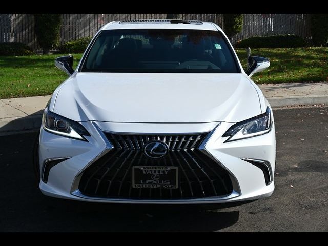 2025 Lexus ES 300h