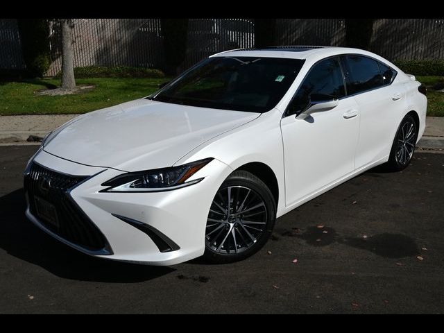 2025 Lexus ES 300h