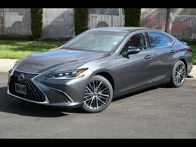 2025 Lexus ES 300h