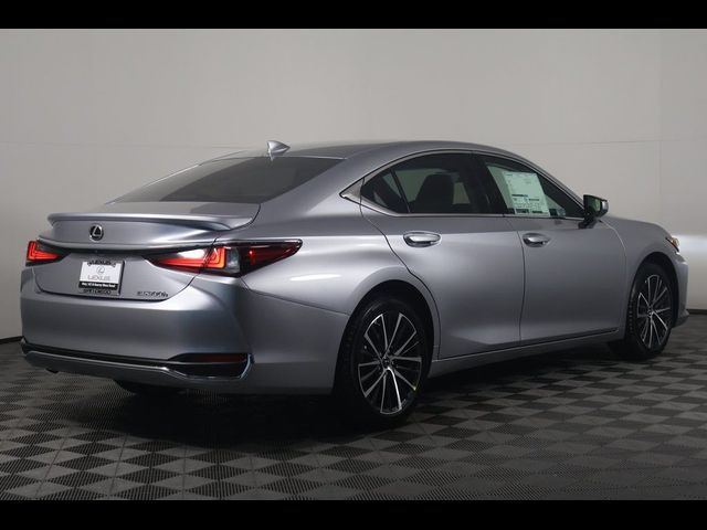 2025 Lexus ES 300h