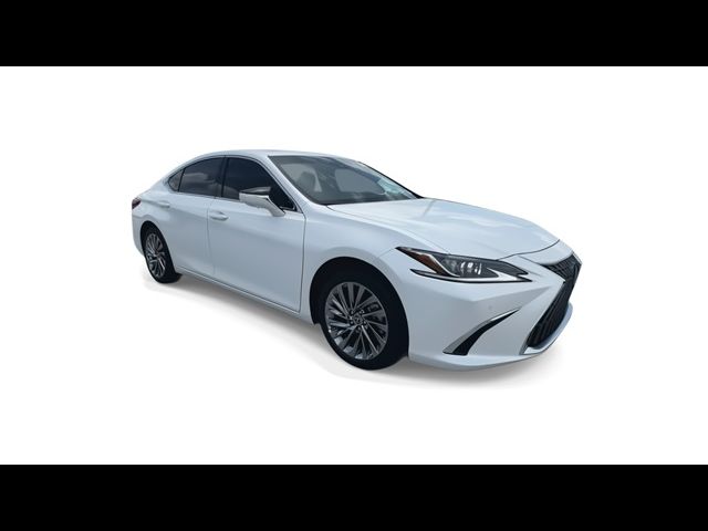 2025 Lexus ES 300h Luxury