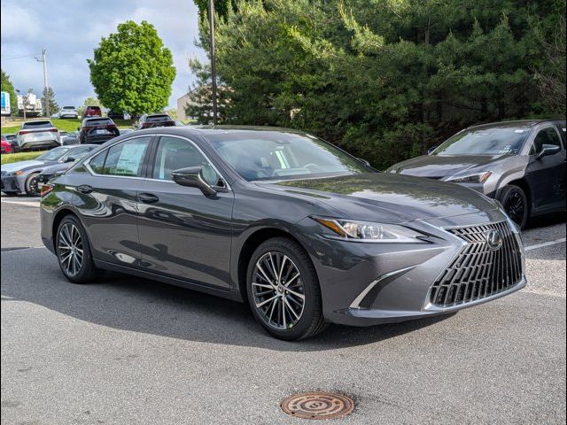 2025 Lexus ES 300h