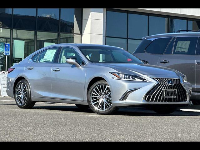 2025 Lexus ES 300h