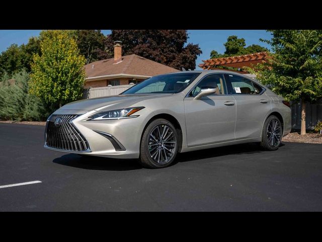 2025 Lexus ES 300h