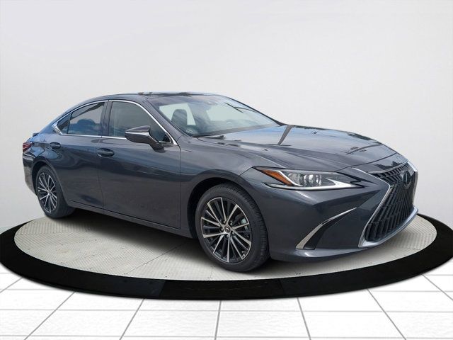 2025 Lexus ES 300h