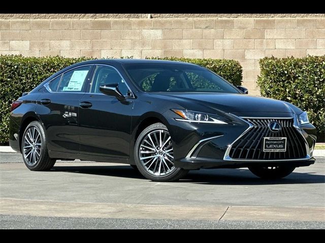 2025 Lexus ES 300h