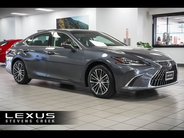 2025 Lexus ES 300h