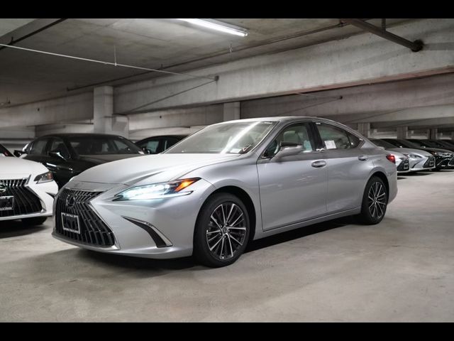 2025 Lexus ES 300h