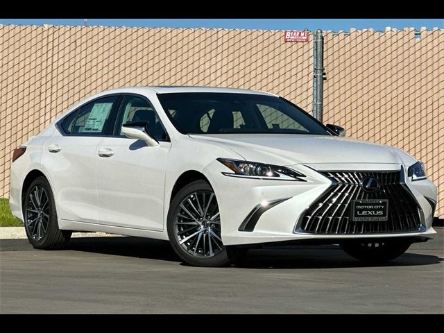 2025 Lexus ES 300h