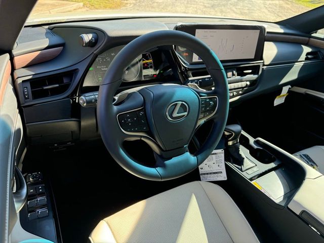 2025 Lexus ES 300h