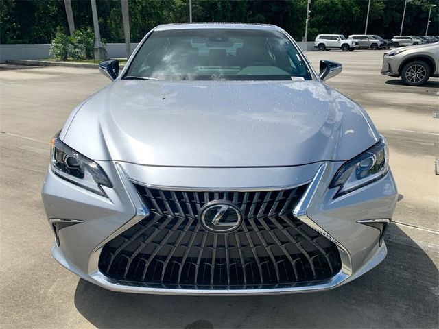 2025 Lexus ES 300h