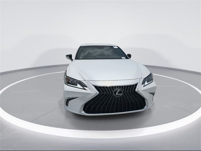 2025 Lexus ES 300h