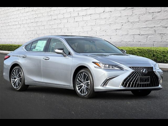 2025 Lexus ES 300h