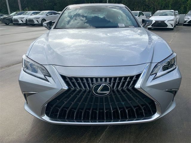 2025 Lexus ES 300h