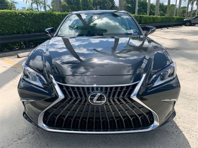 2025 Lexus ES 300h