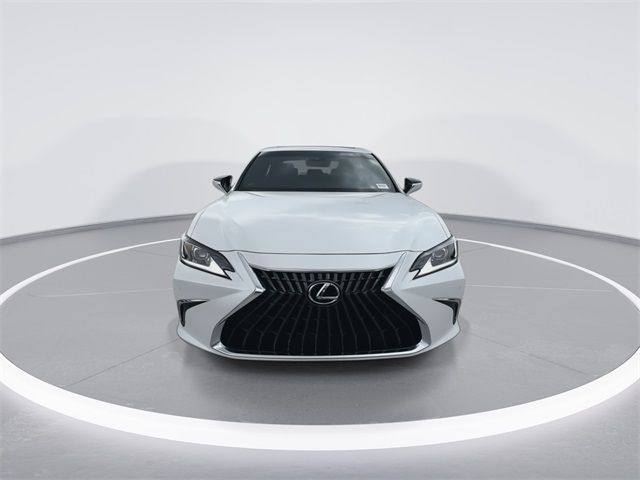 2025 Lexus ES 300h