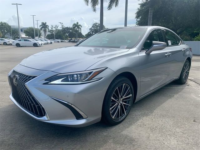 2025 Lexus ES 300h