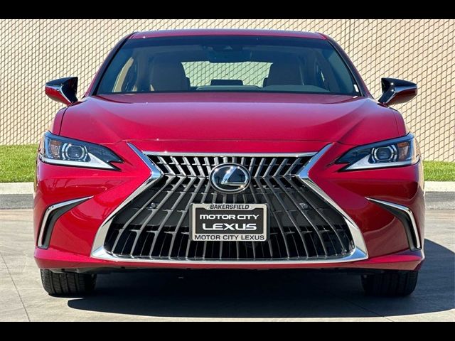 2025 Lexus ES 300h