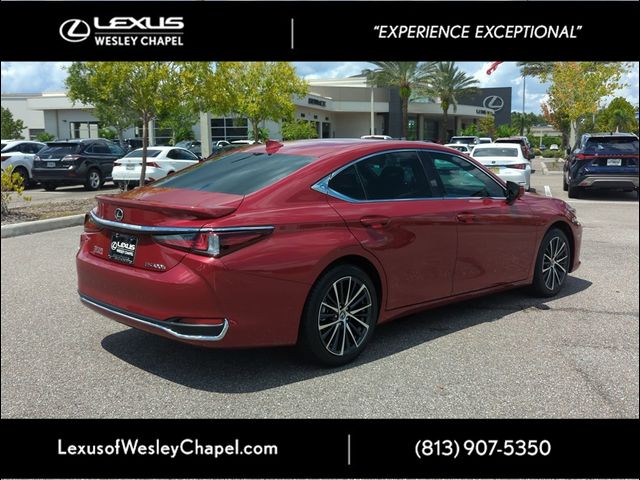 2025 Lexus ES 300h