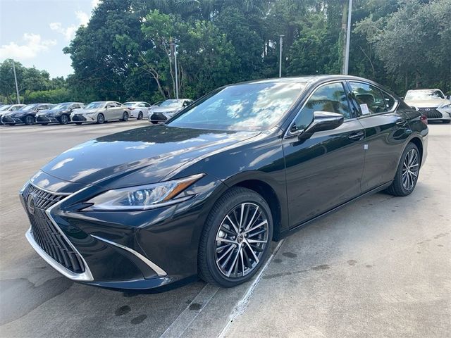 2025 Lexus ES 300h