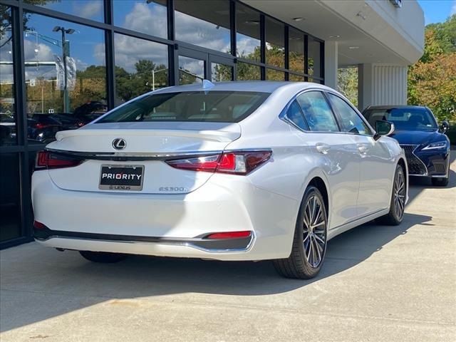 2025 Lexus ES 300h