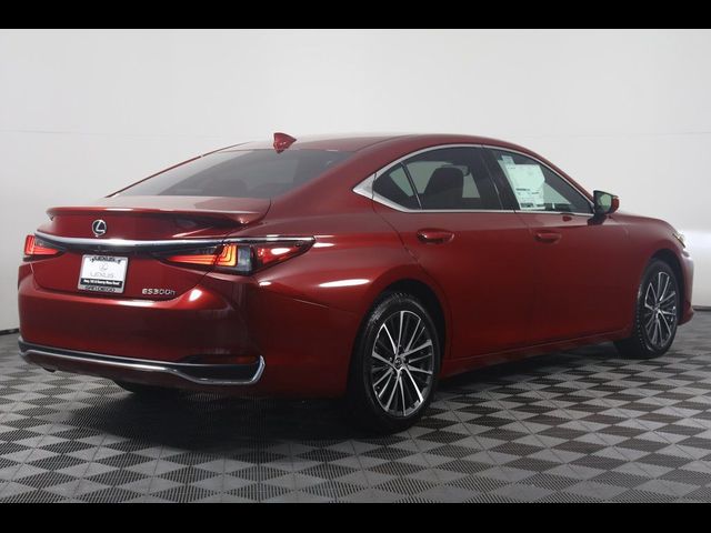 2025 Lexus ES 300h