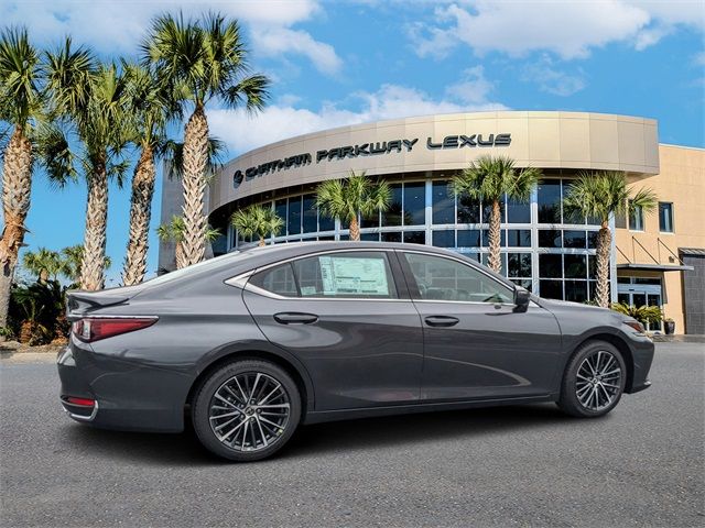 2025 Lexus ES 300h