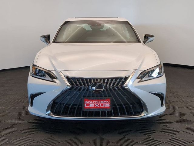 2025 Lexus ES 300h