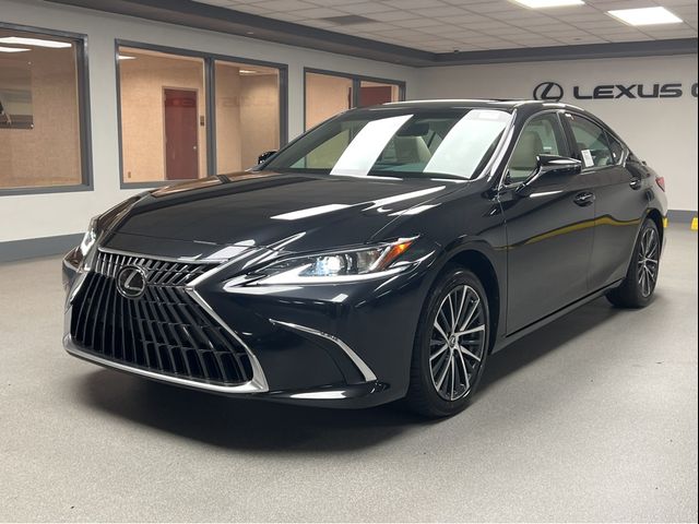 2025 Lexus ES 300h