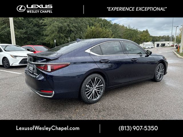 2025 Lexus ES 300h