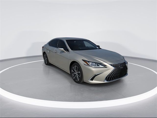 2025 Lexus ES 300h