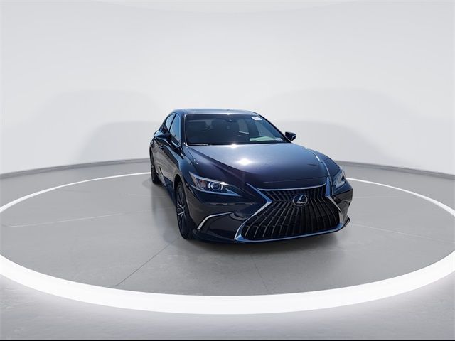 2025 Lexus ES 300h