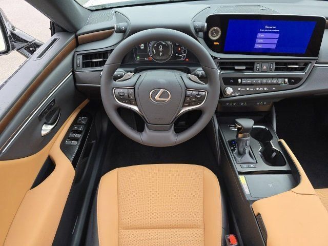 2025 Lexus ES 300h