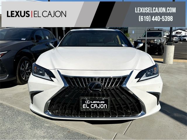 2025 Lexus ES 300h