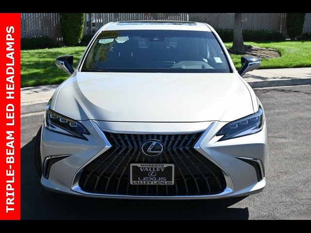 2025 Lexus ES 300h Luxury