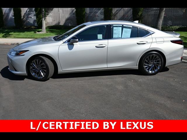 2025 Lexus ES 300h Luxury